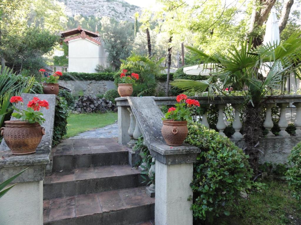 Les Montades Chambres D'Hotes Anduze Exterior foto